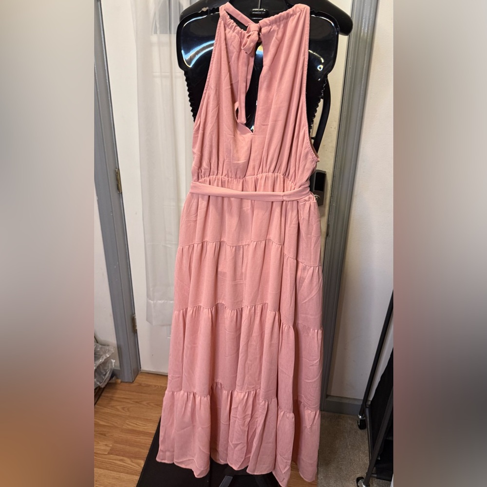 Forever 21 Pink Halter Sundress Casual Resort Wear - Picture 2 of 3
